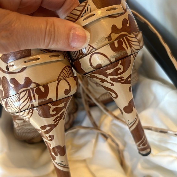 Gucci platform high heels sandals 6 1/2 B - Picture 10 of 11